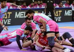 PKL: Deshwal stars as Pink Panthers decimate Giants