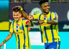 ISL: Kerala Blasters crush Mohammedan SC