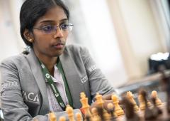 Vaishali advances to World Blitz quarters; Humpy out