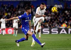 La Liga: Real Madrid reclaim top spot