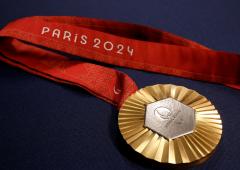 Paris medallists to take piece of Eiffel Tower home!