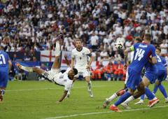 Bellingham rescues England at the death vs Slovakia