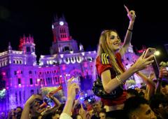 Euro PIX: It's Party Time in Spain!