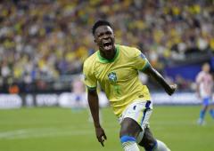 Copa America: Vinicius brace as Brazil rout Paraguay