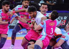 Pro Kabbadi: Jaipur edge UP Yoddhas in dramatic finish