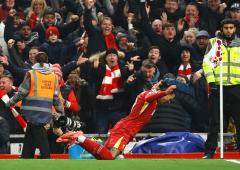 EPL PIX: Liverpool stay on top; City lose again