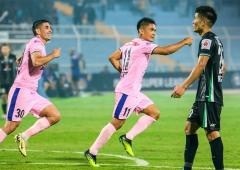 Chhetri makes history again, leads BFC to victory