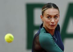 Ana Bogdan stuns fourth seed Bouzkova in Japan Open