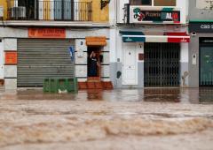 Deadly Spanish floods force cancellation of matches