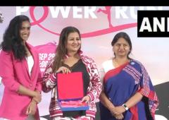 Sindhu goes pink for breast cancer awareness!