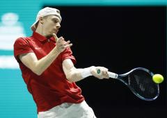 Canada, Germany win opening ties in Davis Cup Finals