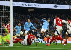 EPL PIX: Late drama rescues Man City against Arsenal