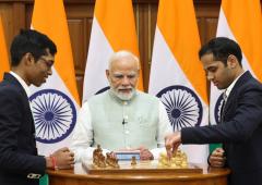 Rs 3.2 Crore bonus for India's victorious Chess teams