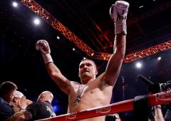 PIX: Usyk demolishes Dubois with fifth round knock-out