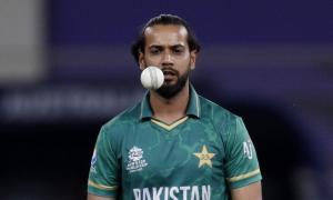 Former Pakistan players question Imad Wasim's omission