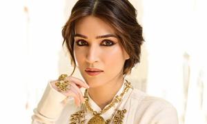 How To Sizzle In White This Navratri