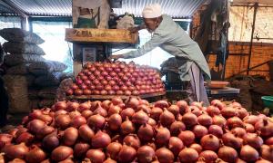 Ban on onion export lifted; MEP of $550/tonne imposed