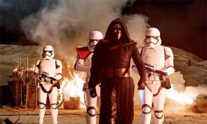 Star Wars: The Force Awakens breaks box office records