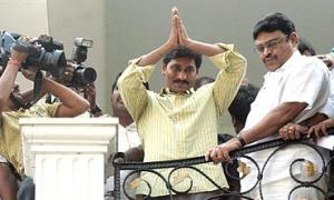 Cong conspired to remove me: Jagan writes to Sonia