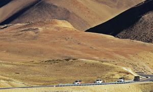 Here's driving Into Tibet!