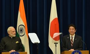 War on cash, India-Japan n-deal: Modi bends like Beckham