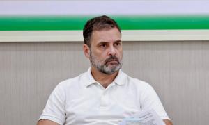 K'taka tug of war: Rahul requested to 'warn' leaders