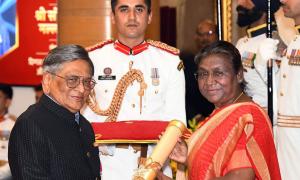 S M Krishna, Kumar Mangalam Birla get Padma awards
