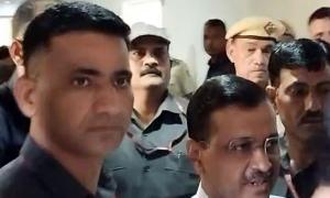 Kejriwal cannot sign political docs, says jails chief