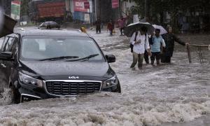 Gujarat rains: Rivers in spate, villages marooned
