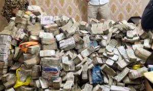 Huge cash found in raid on Jh'khand Min's secy's aide