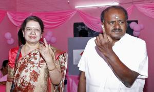 25k pen drives with sex abuse footage distributed: HDK