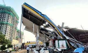 Rescue ops on 21 hrs after Mumbai billboard collapse