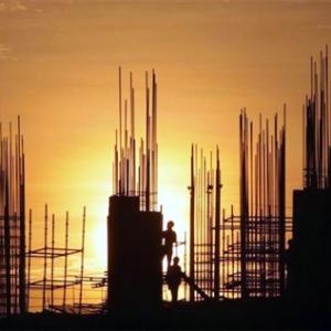 India's booming infrastructure biz in deep trouble