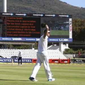 Smith makes inglorious exit after swift dismissal