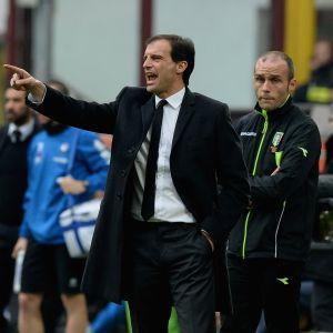 Coach Allegri sacked by 11th-placed Milan