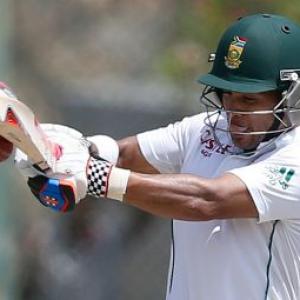 Duminy takes South Africa past 400 in Galle
