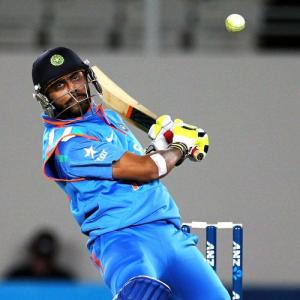 Hope Jadeja develops further as a batsman: Dhoni