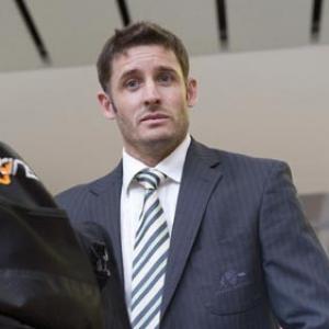Momentum is not like a switch: Hussey