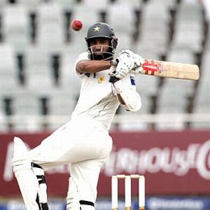 Pakistan call Yousuf out of retirement