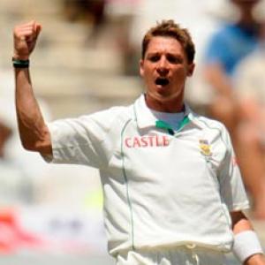SA destroy India on rain-hit opening day