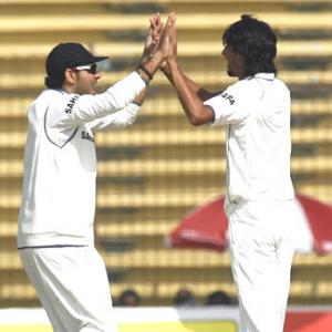 Images: Bangladesh vs India, 1st Test, Day 5