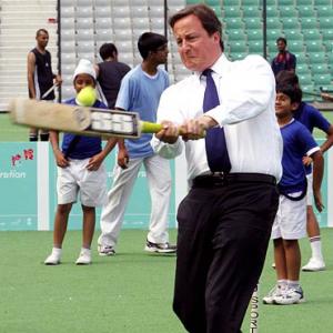 Kapil Dev bowls to British PM Cameron