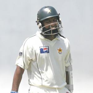 Mohammad Yousuf retires from international cricket