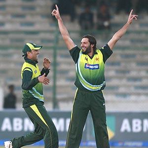 Afridi wants Younis Khan as his deputy: sources