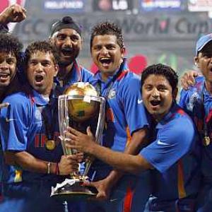 India break jinx of Cup triumph by host country