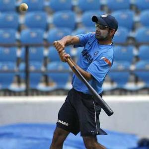 Dhoni right in supporting rotation policy: Akram