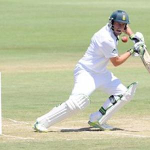 De Villiers misses ton but South Africa in command