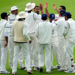 Australian transition gives India an opening in Tests
