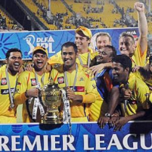 Images: Vijay, Hussey help Chennai crush RCB to retain IPL title