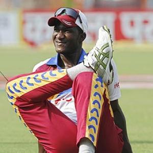 A lot to learn from Chanderpaul, Sammy tells batsmen